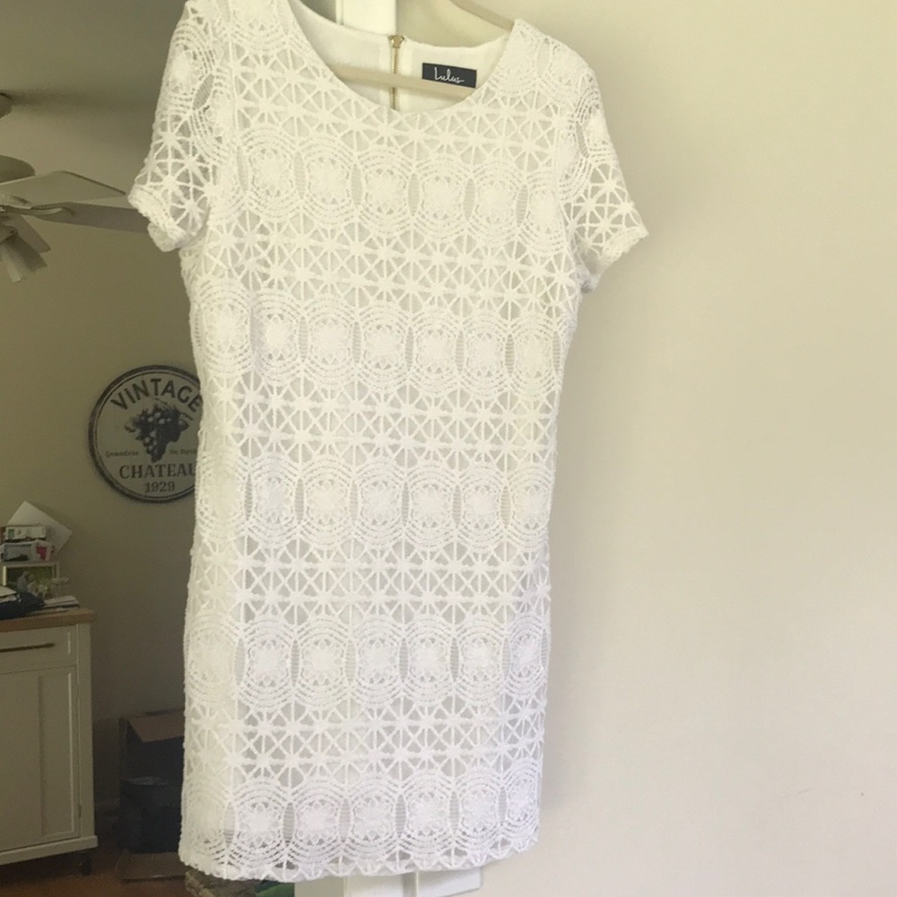 White Lulus short sleeve dress